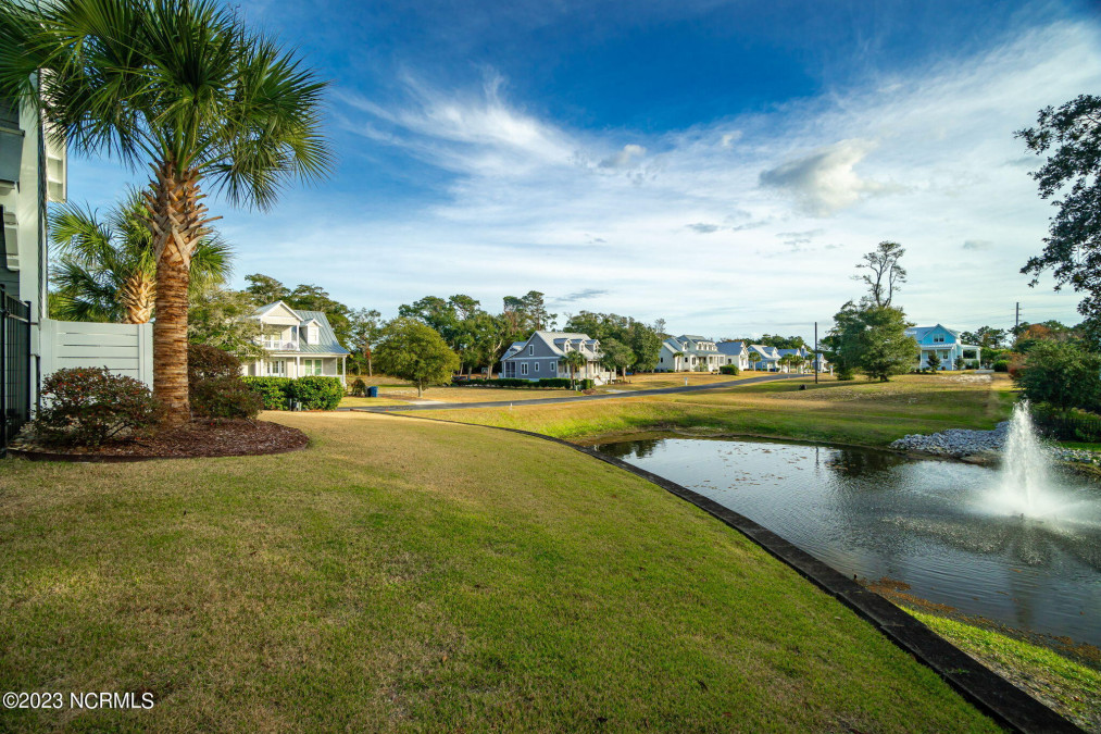 409 Sunrise Ct Emerald Isle, NC 28594