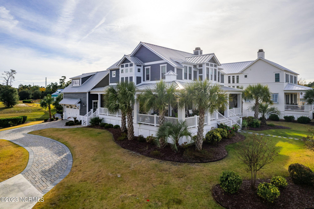 409 Sunrise Ct Emerald Isle, NC 28594