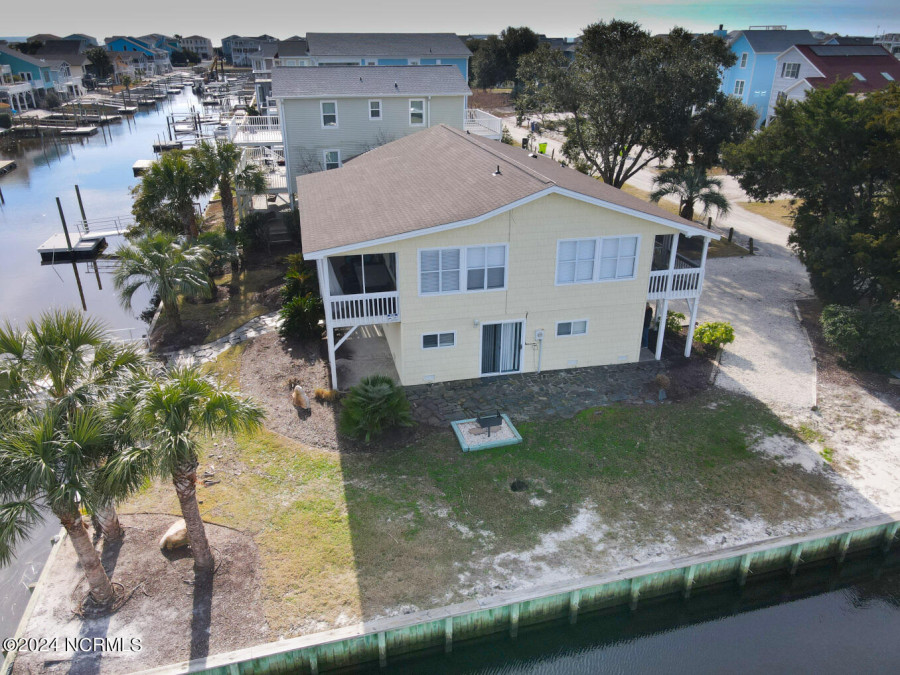 401 Dolphin St Sunset Beach, NC 28468