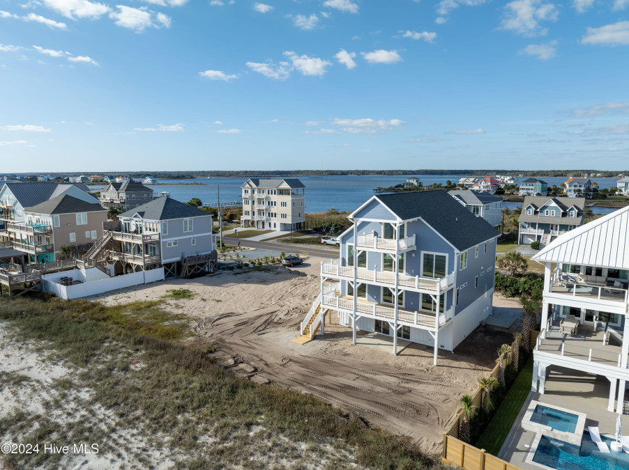 748 New River Inlet Rd North Topsail Beach, NC 28460