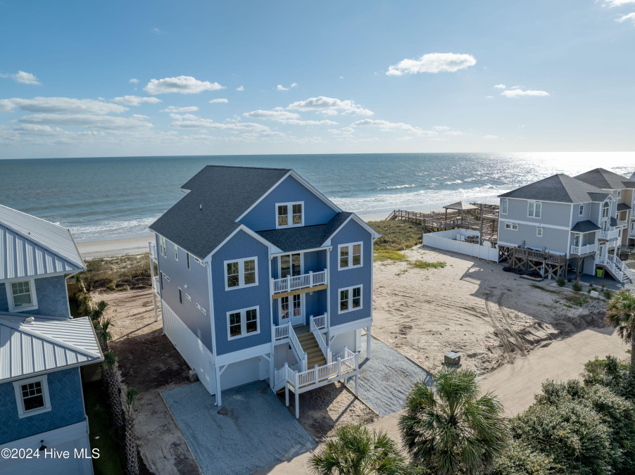 748 New River Inlet Rd North Topsail Beach, NC 28460