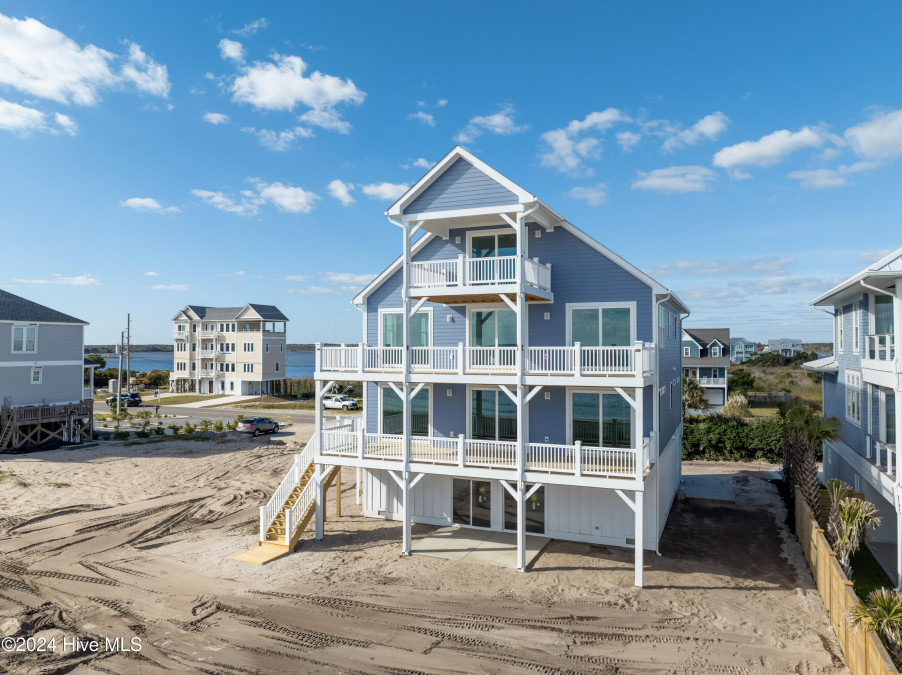 748 New River Inlet Rd North Topsail Beach, NC 28460