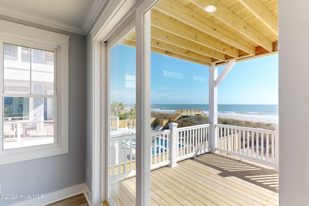 748 New River Inlet Rd North Topsail Beach, NC 28460