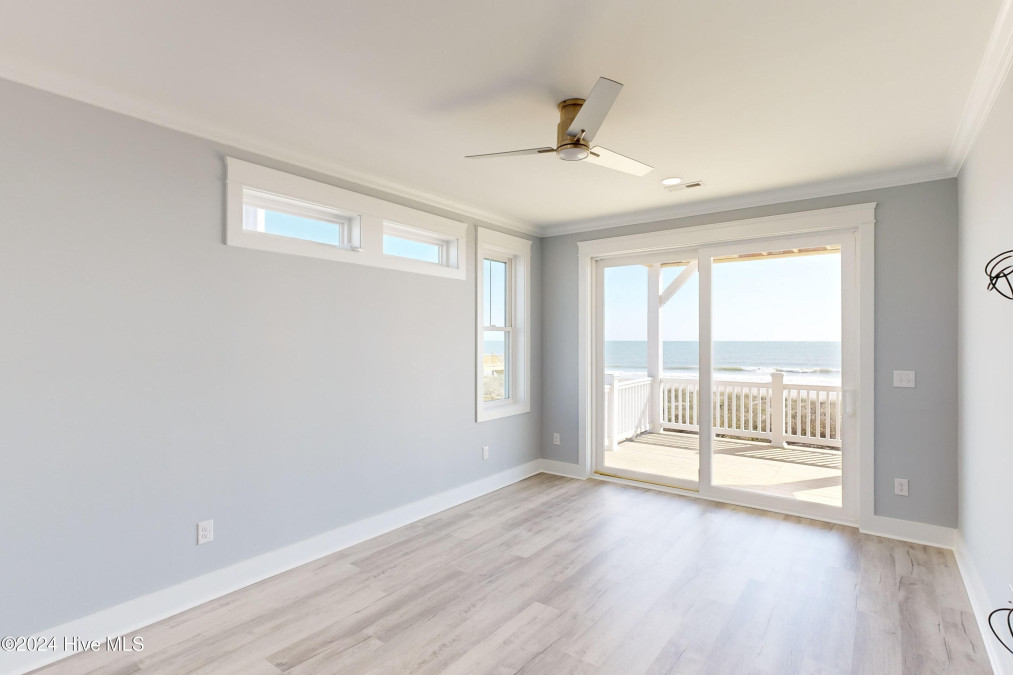 748 New River Inlet Rd North Topsail Beach, NC 28460