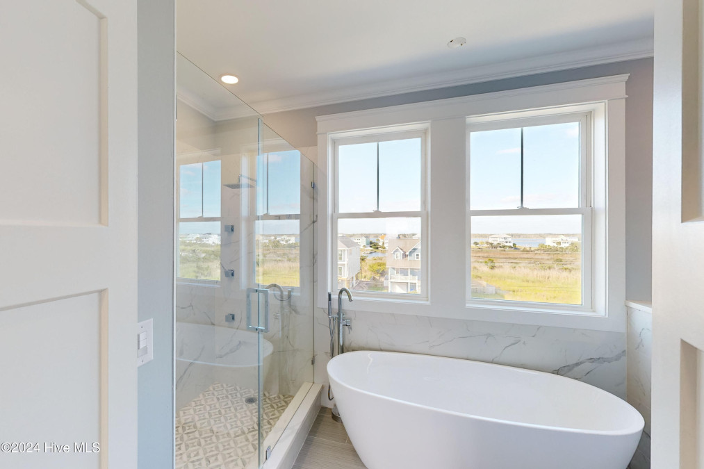 748 New River Inlet Rd North Topsail Beach, NC 28460