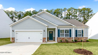 2009 Pewter Dr West End, NC 27376