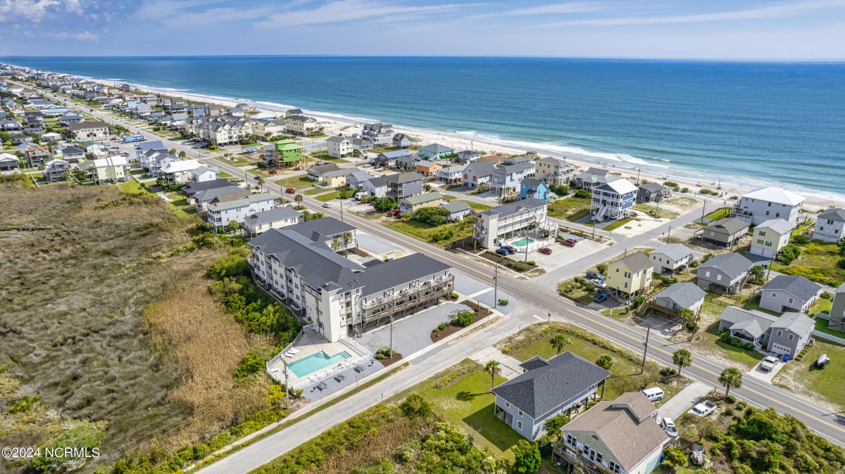 1505 New River Dr Surf City, NC 28445