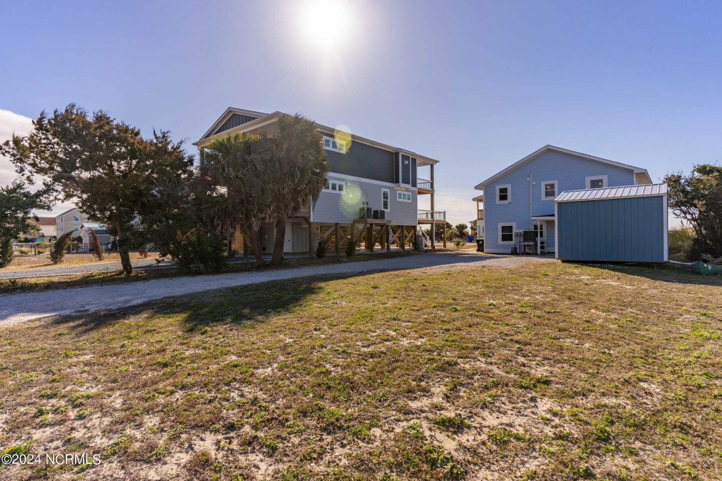 1606 Beach Dr Oak Island, NC 28465