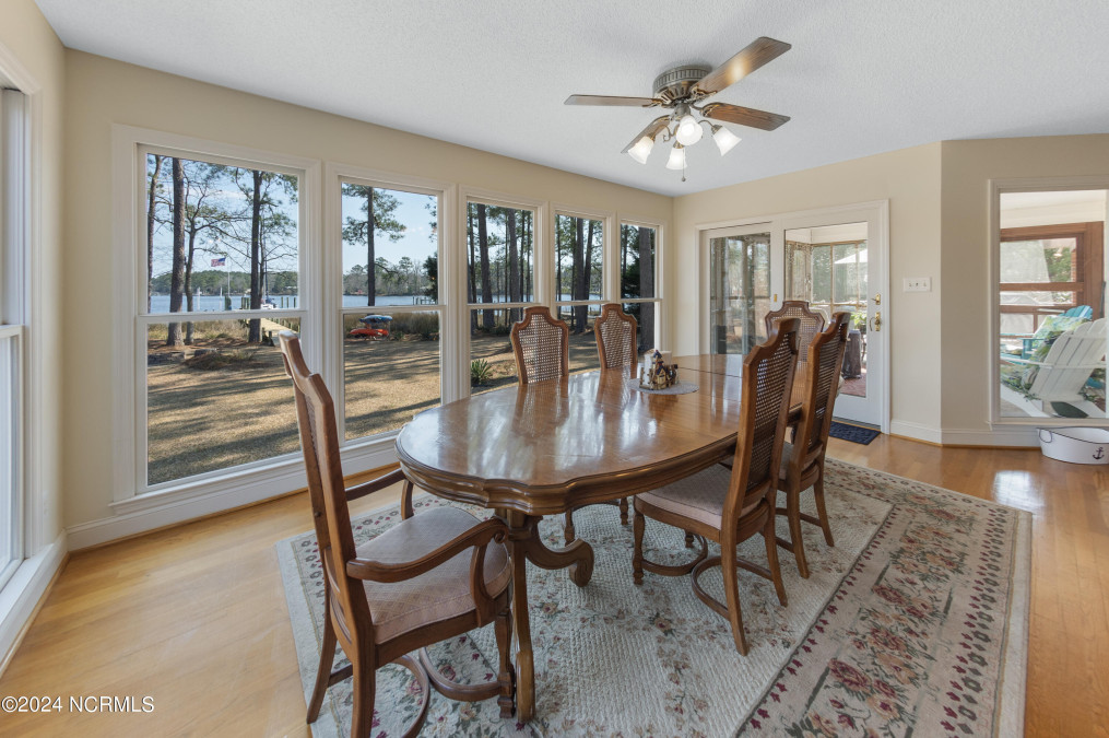 52 Shore Dr Oriental, NC 28571