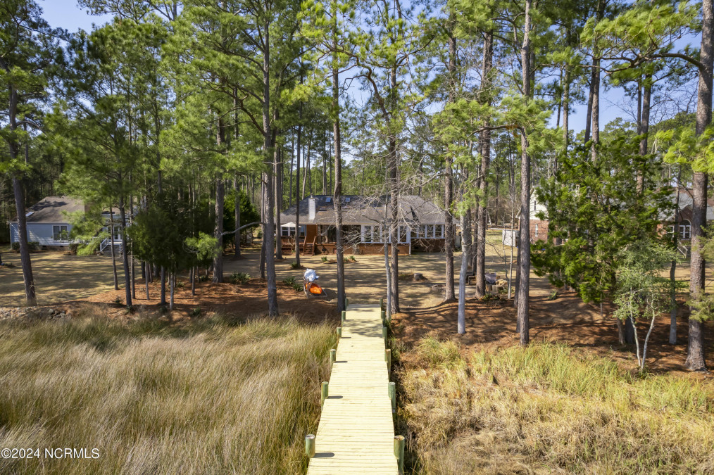 52 Shore Dr Oriental, NC 28571