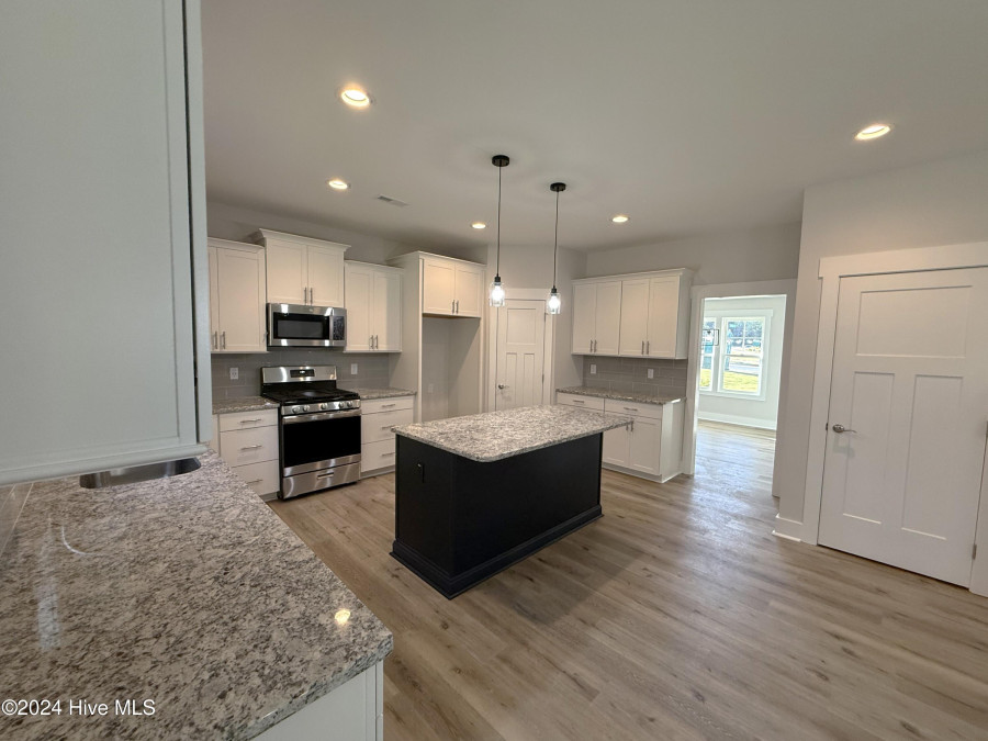 169 Rough Ridge Trl Aberdeen, NC 28315