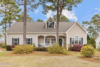 300 Gambrel Way Cape Carteret, NC 28584