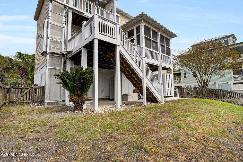 1014 Bennet Ln Carolina Beach, NC 28428