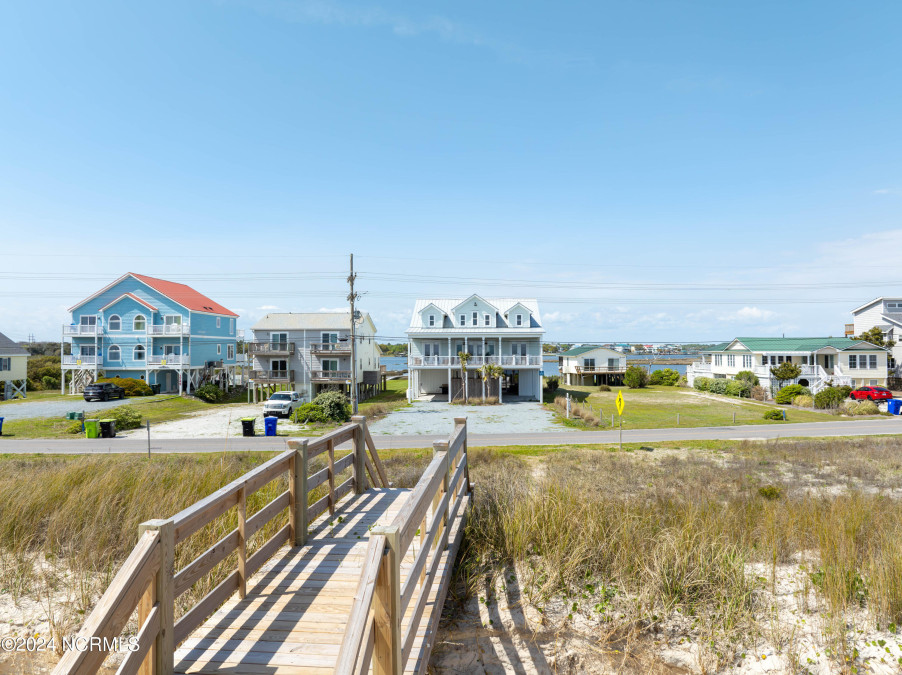 1753 New River Inlet Rd North Topsail Beach, NC 28460