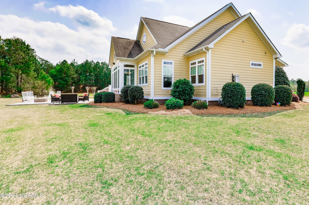 249 Muscadine Trl Wallace, NC 28466