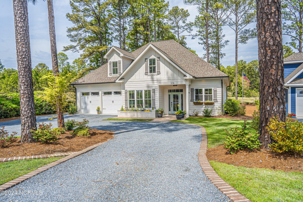 178 Champions Ridge Dr Southern Pines, NC 28387