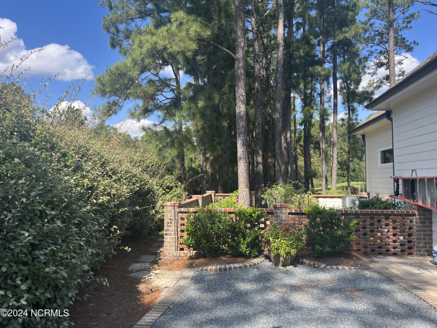 178 Champions Ridge Dr Southern Pines, NC 28387