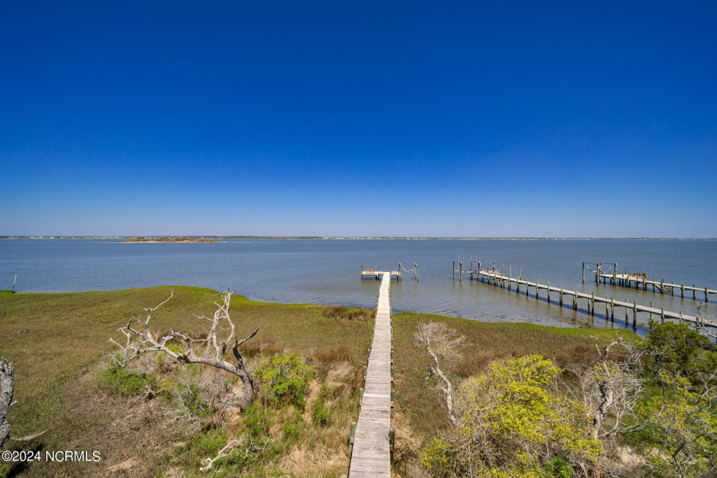 4304 Emerald Dr Emerald Isle, NC 28594