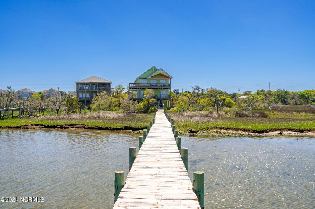 4304 Emerald Dr Emerald Isle, NC 28594