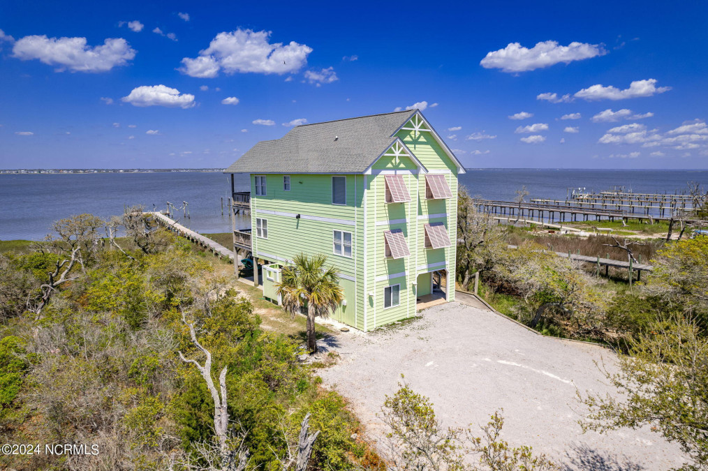 4304 Emerald Dr Emerald Isle, NC 28594