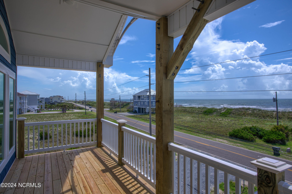 1443 New River Inlet Rd North Topsail Beach, NC 28460