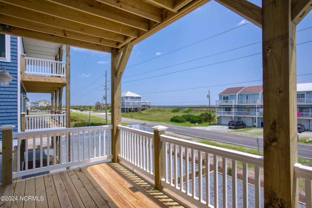 1439 New River Inlet Rd North Topsail Beach, NC 28460