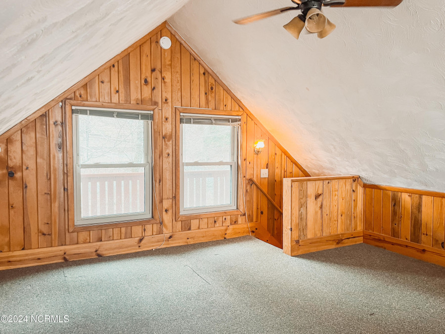 102 Skiview Ln Beech Mountain, NC 28604