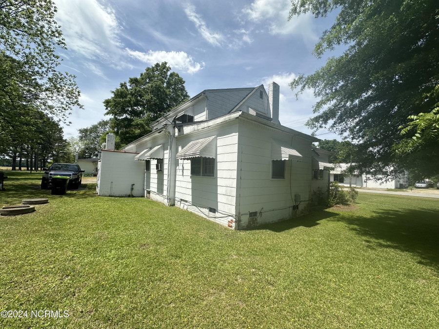 6198 Us 258  Woodland, NC 27897