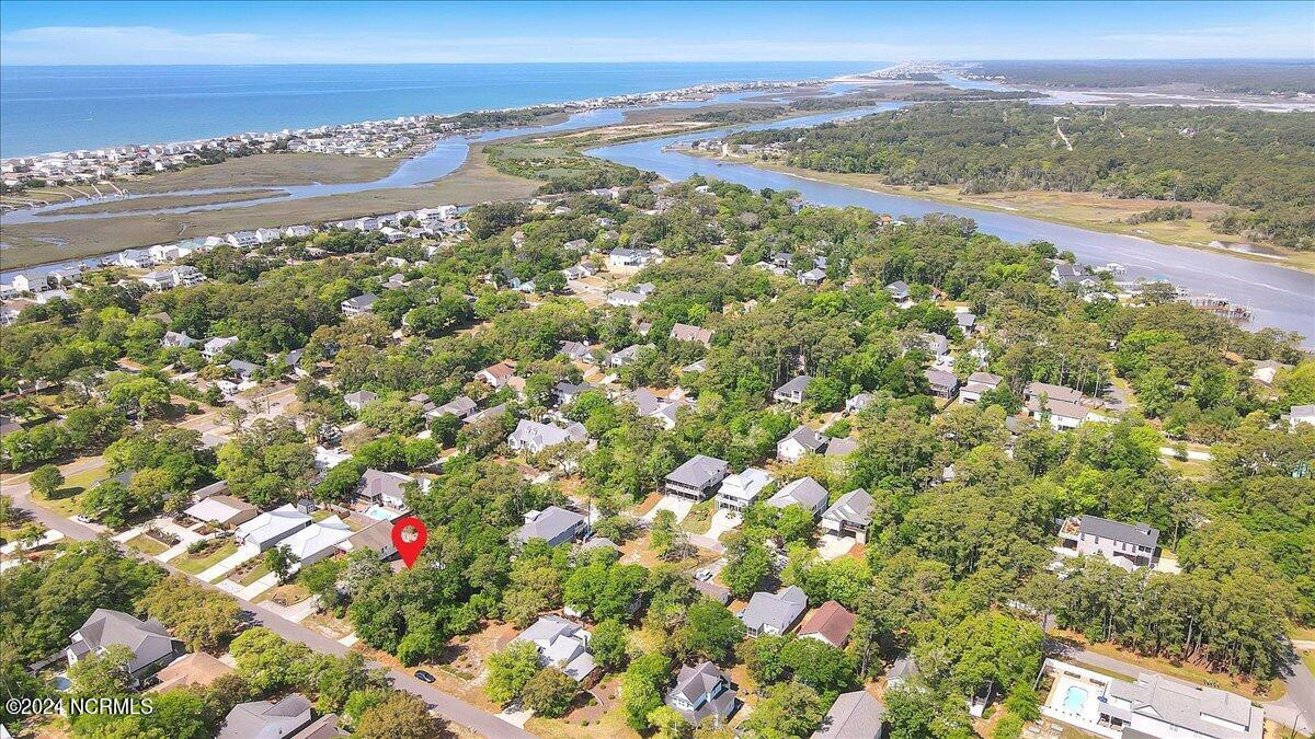 111 25th St Oak Island, NC 28465