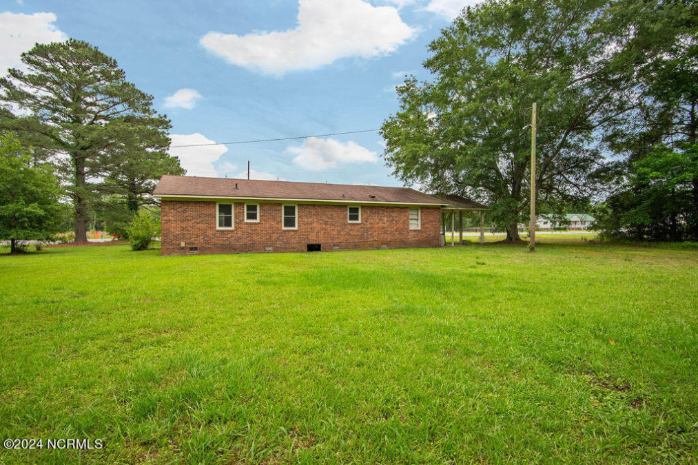 696 Haw Branch Rd Beulaville, NC 28518