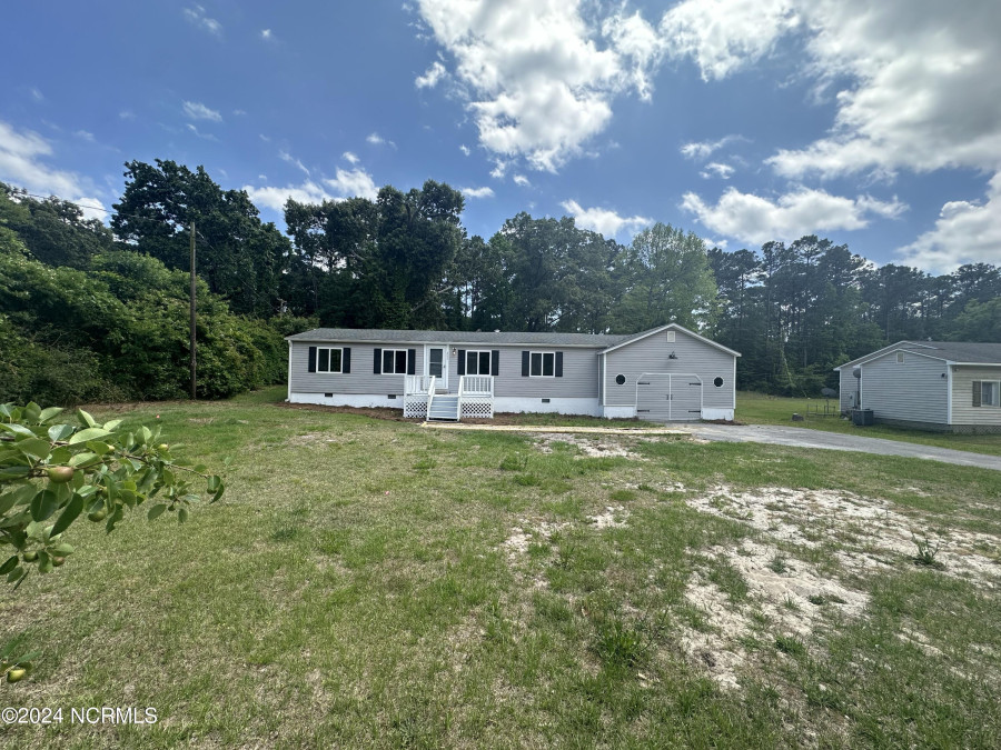 203 Hidden Bay Dr Cedar Point, NC 28584