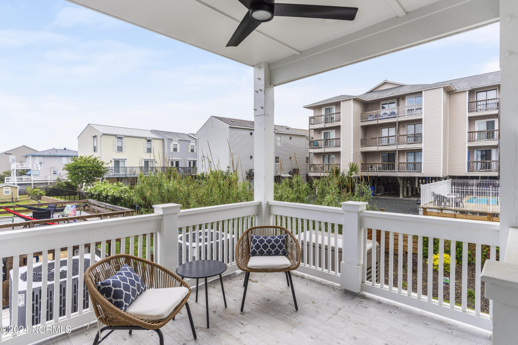 506 Canal Dr Carolina Beach, NC 28428