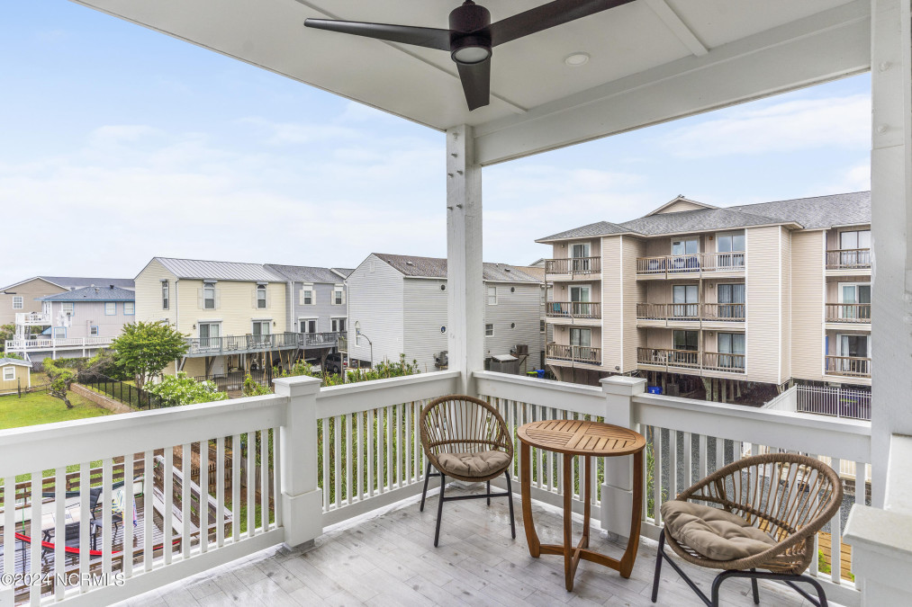 506 Canal Dr Carolina Beach, NC 28428