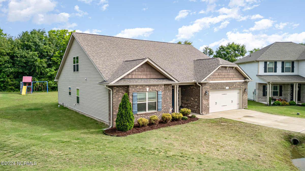 39 Pal Ct Benson, NC 27504