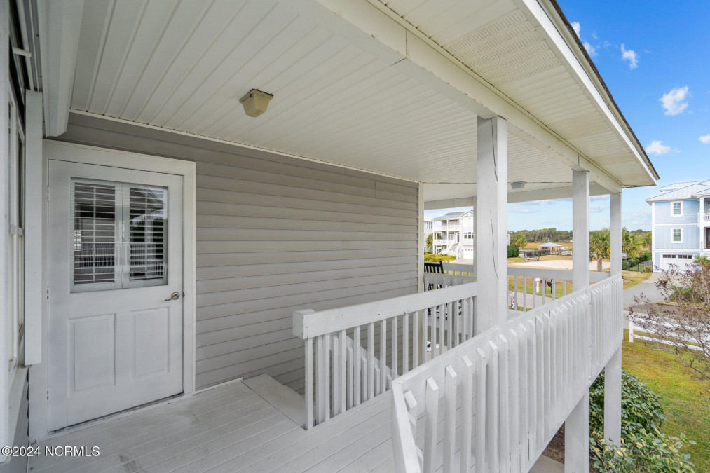 191 Yacht Watch Dr Holden Beach, NC 28462