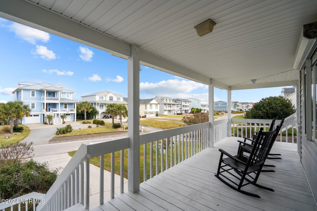 191 Yacht Watch Dr Holden Beach, NC 28462