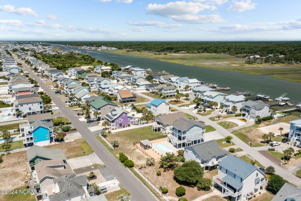 191 Yacht Watch Dr Holden Beach, NC 28462