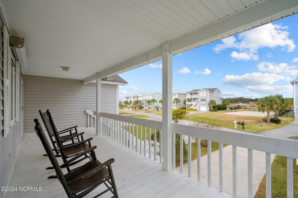 191 Yacht Watch Dr Holden Beach, NC 28462