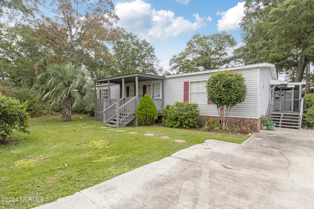 1179 Pine Bur Cir Sunset Beach, NC 28468