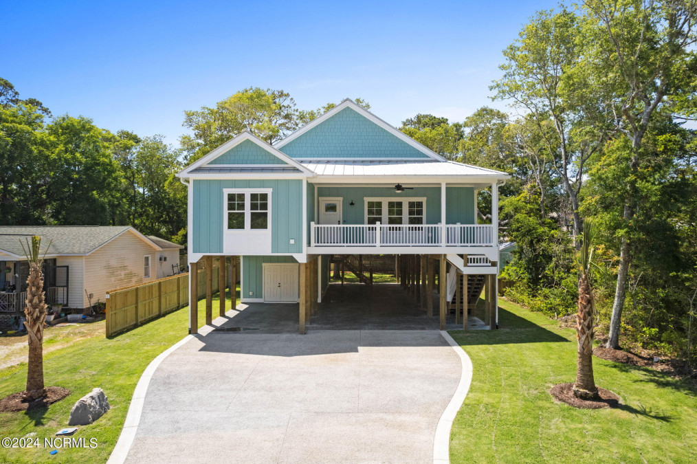 101 18th St Oak Island, NC 28465