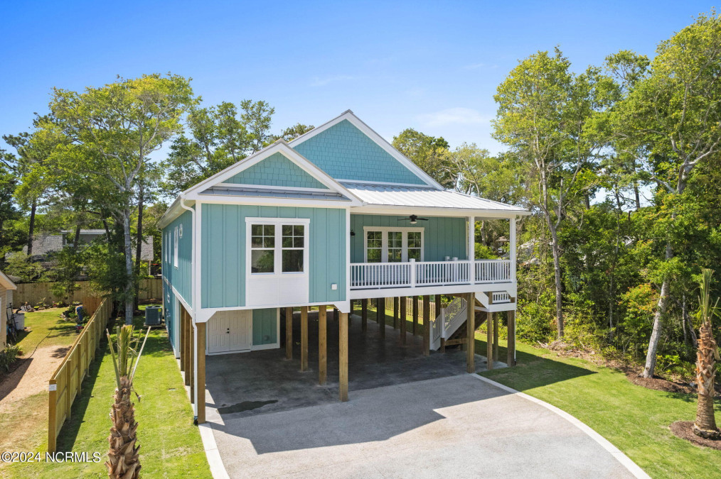 101 18th St Oak Island, NC 28465