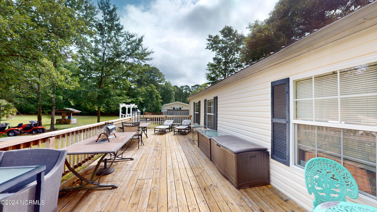 125 Pond View Cir Hampstead, NC 28443