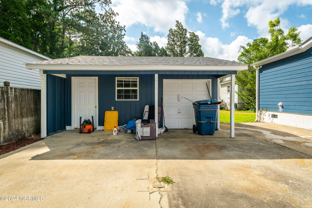 519 Water St Belhaven, NC 27810