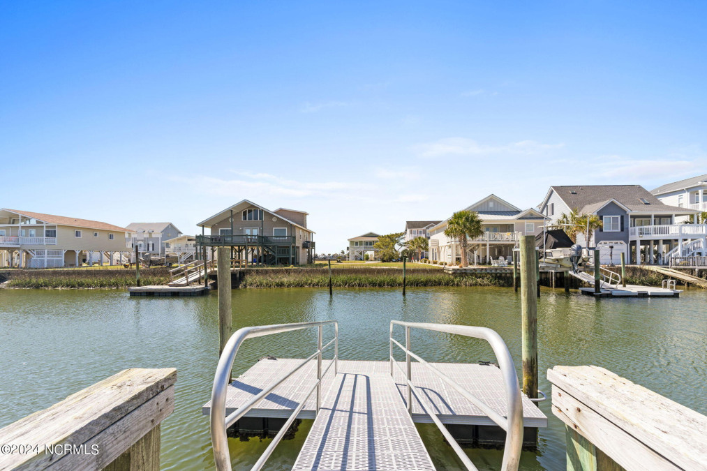 53 Monroe St Ocean Isle Beach, NC 28469