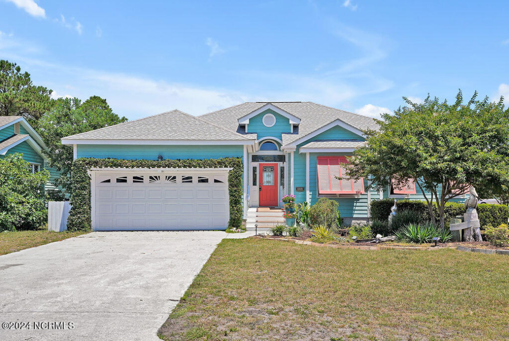 824 Settlers Ln Kure Beach, NC 28449