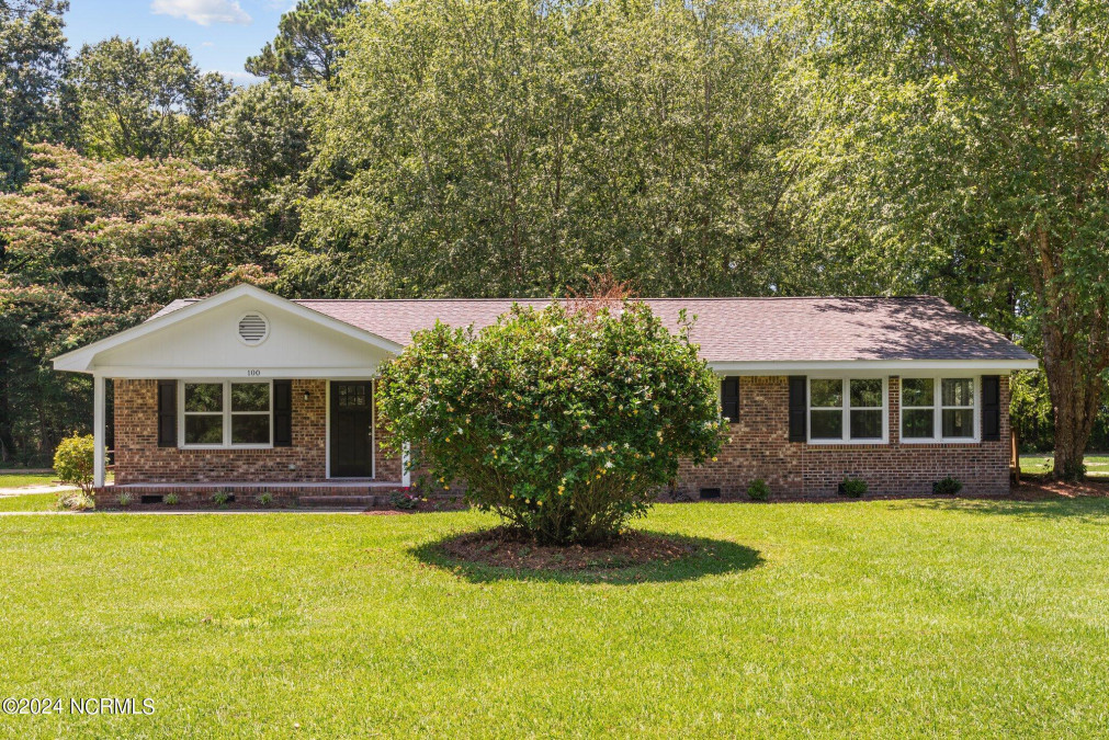 100 Clark Rd Bath, NC 27808