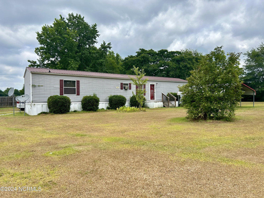 2584 Georgia Pacific Rd Whiteville, NC 28472