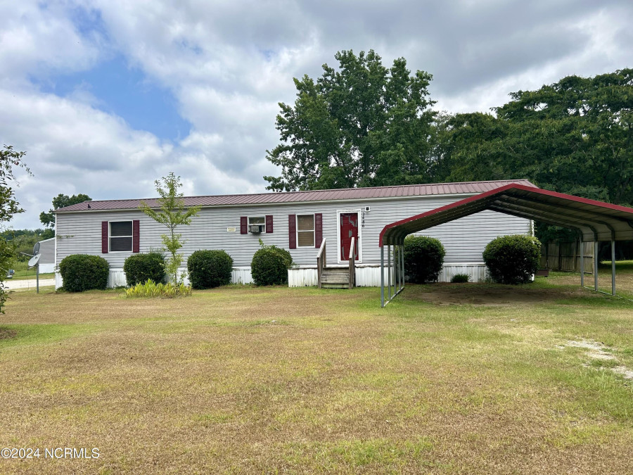 2584 Georgia Pacific Rd Whiteville, NC 28472