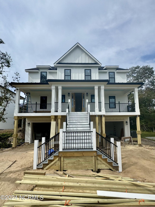 131 Fawn Dr Emerald Isle, NC 28594