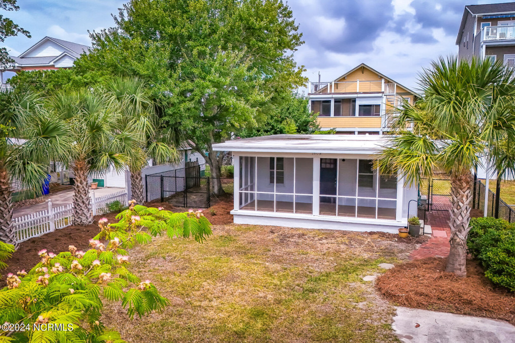 1608 Bonito Ln Carolina Beach, NC 28428